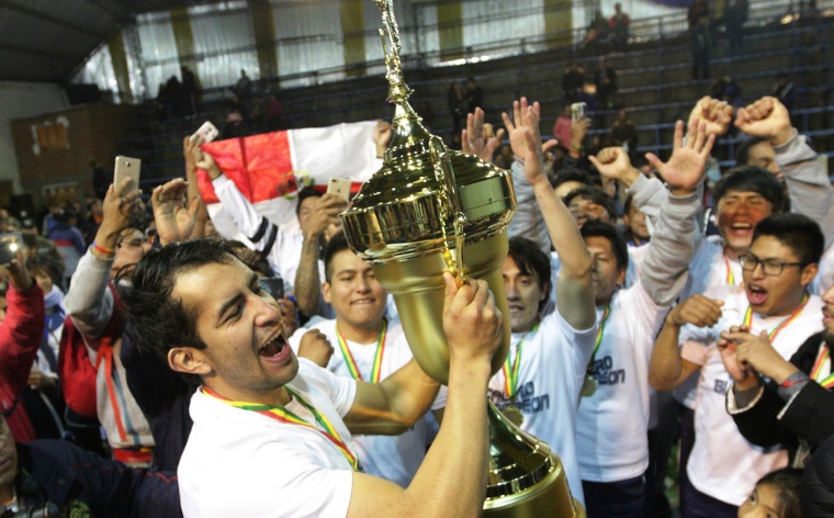 Abran paso al bicampeón