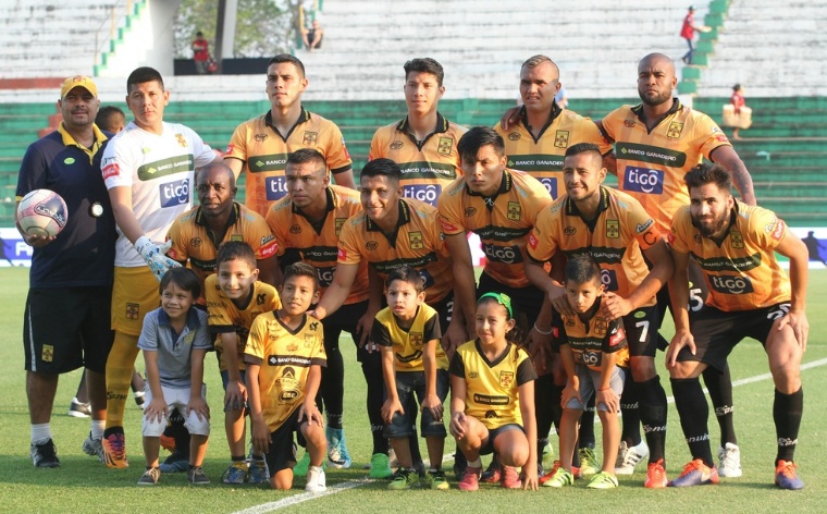 Alistando maletas