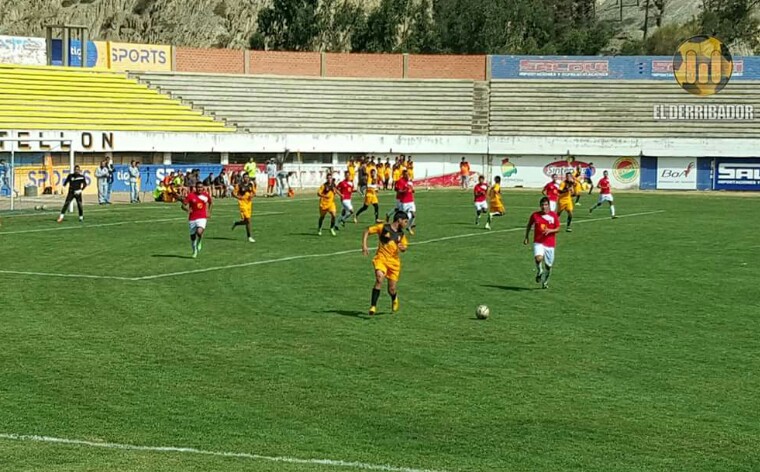 Amistoso en Achumani
