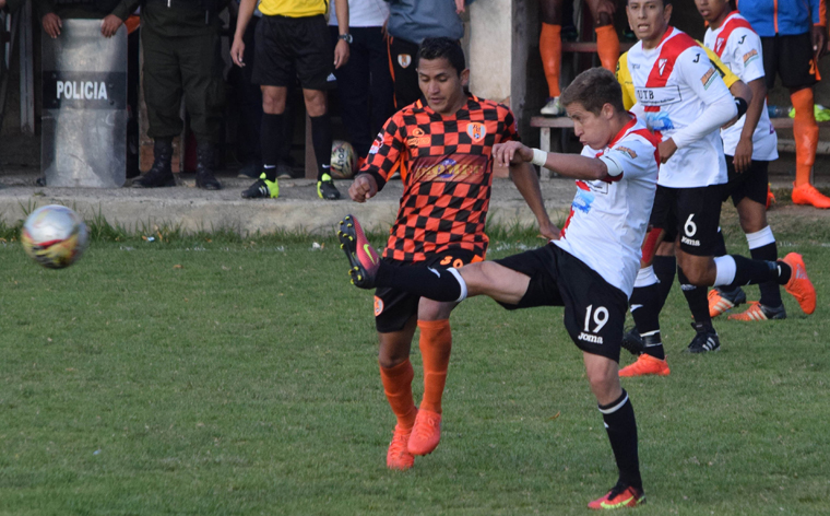 Árbitros en la primera fecha de la Simón Bolívar