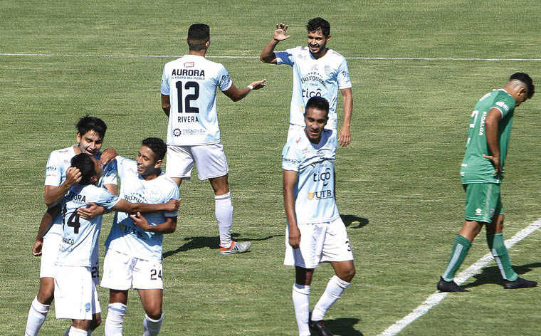 Aurora derrotó a Oriente Petrolero 