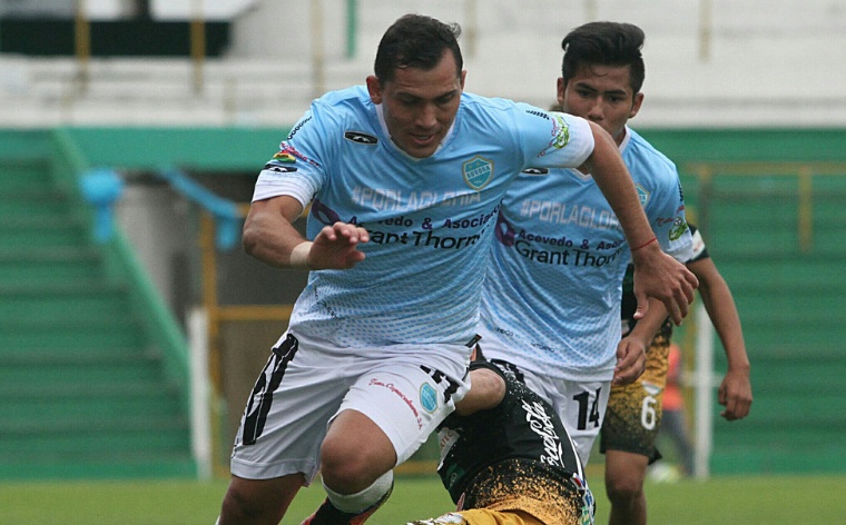 Aurora juega amistoso