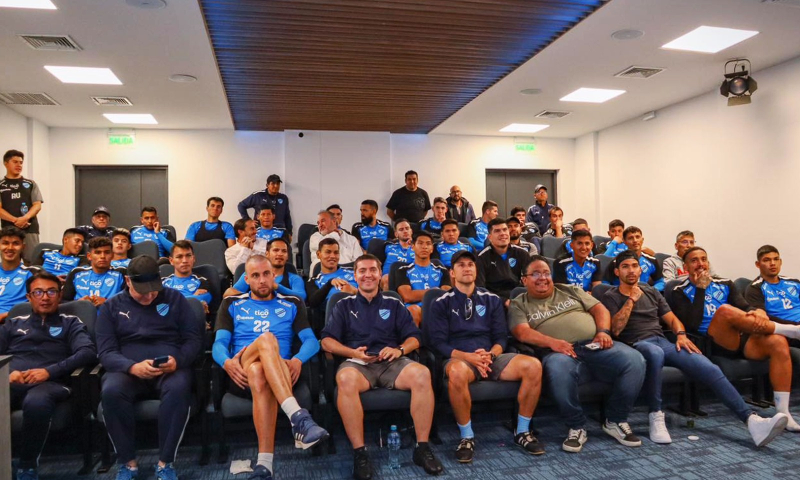 Bolívar enfrentará al Paranaense 