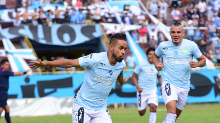 Charles comprometido