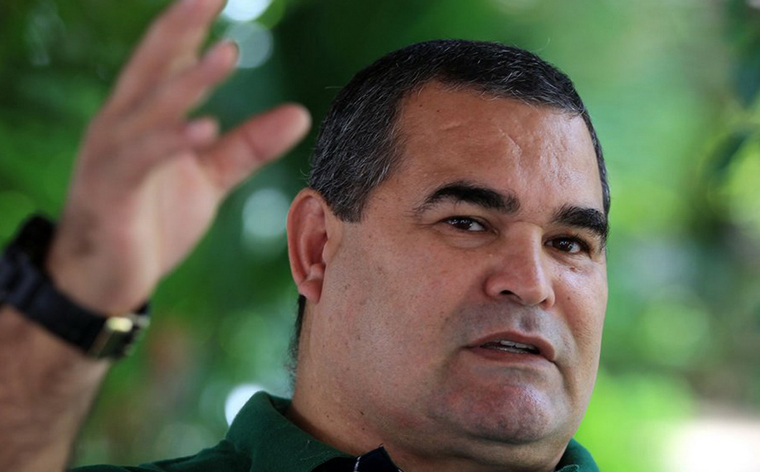 Chilavert de Rojo