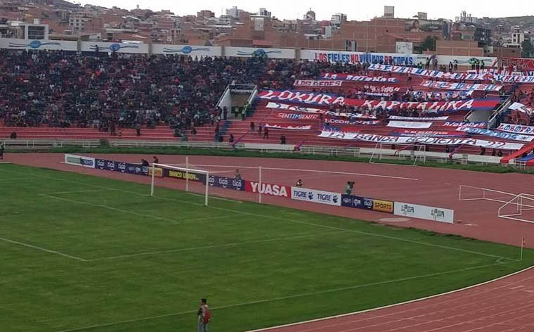 Choque de universitarios
