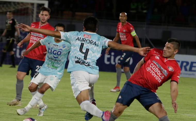 Clásico en Cochabamba