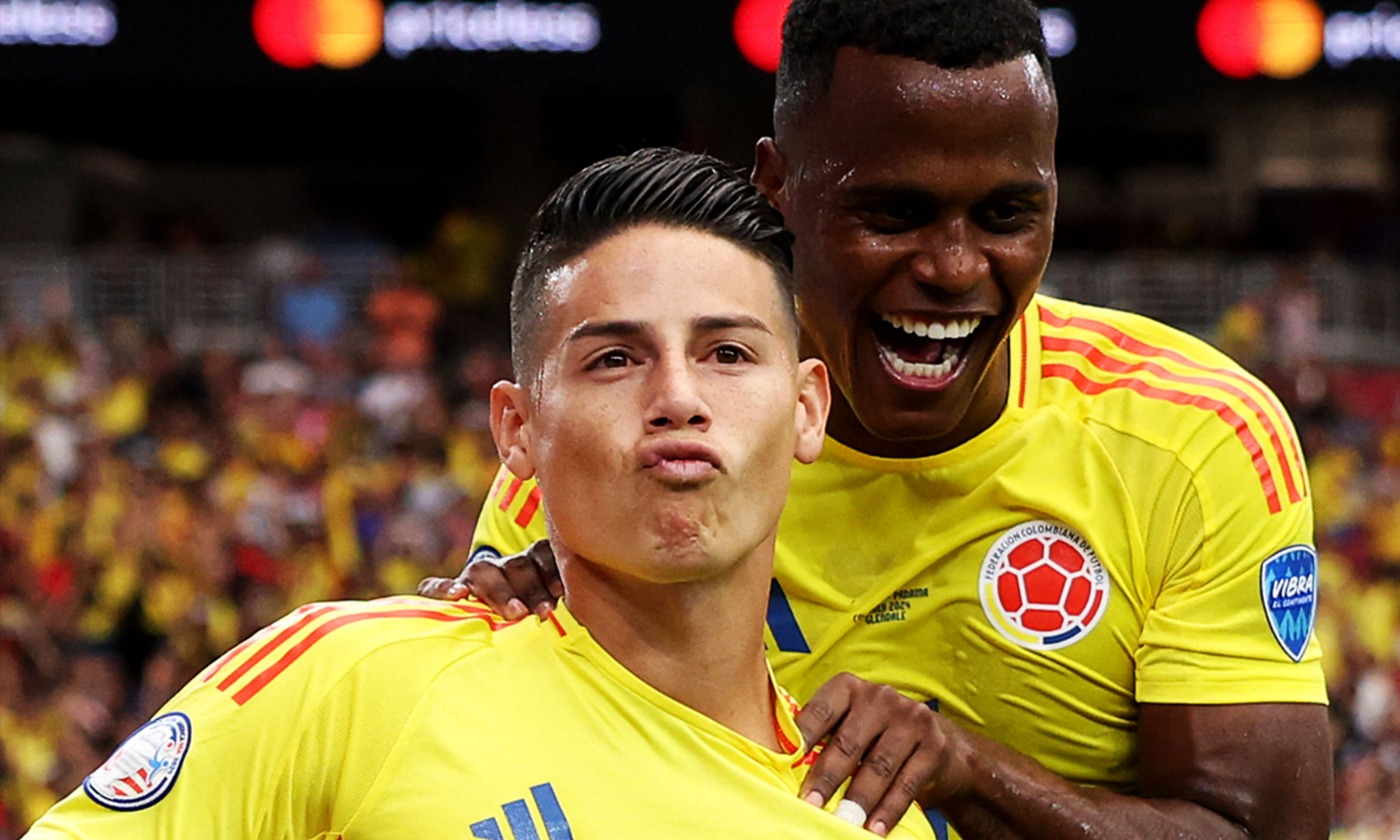 Colombia golea y pasa a semifinales