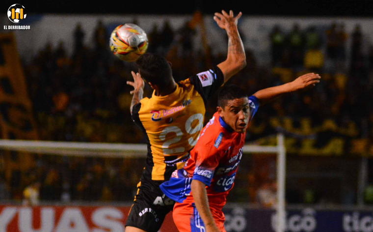 Con la obligación de vencer 