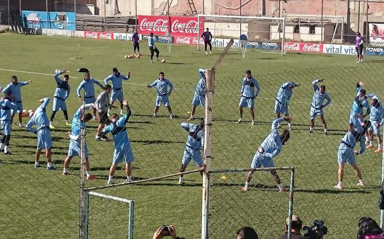 Con un delantero para la Copa