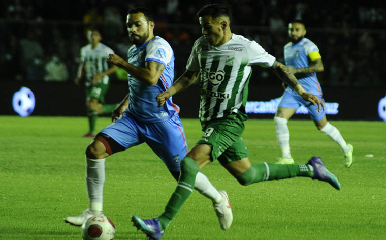 Dividen honores