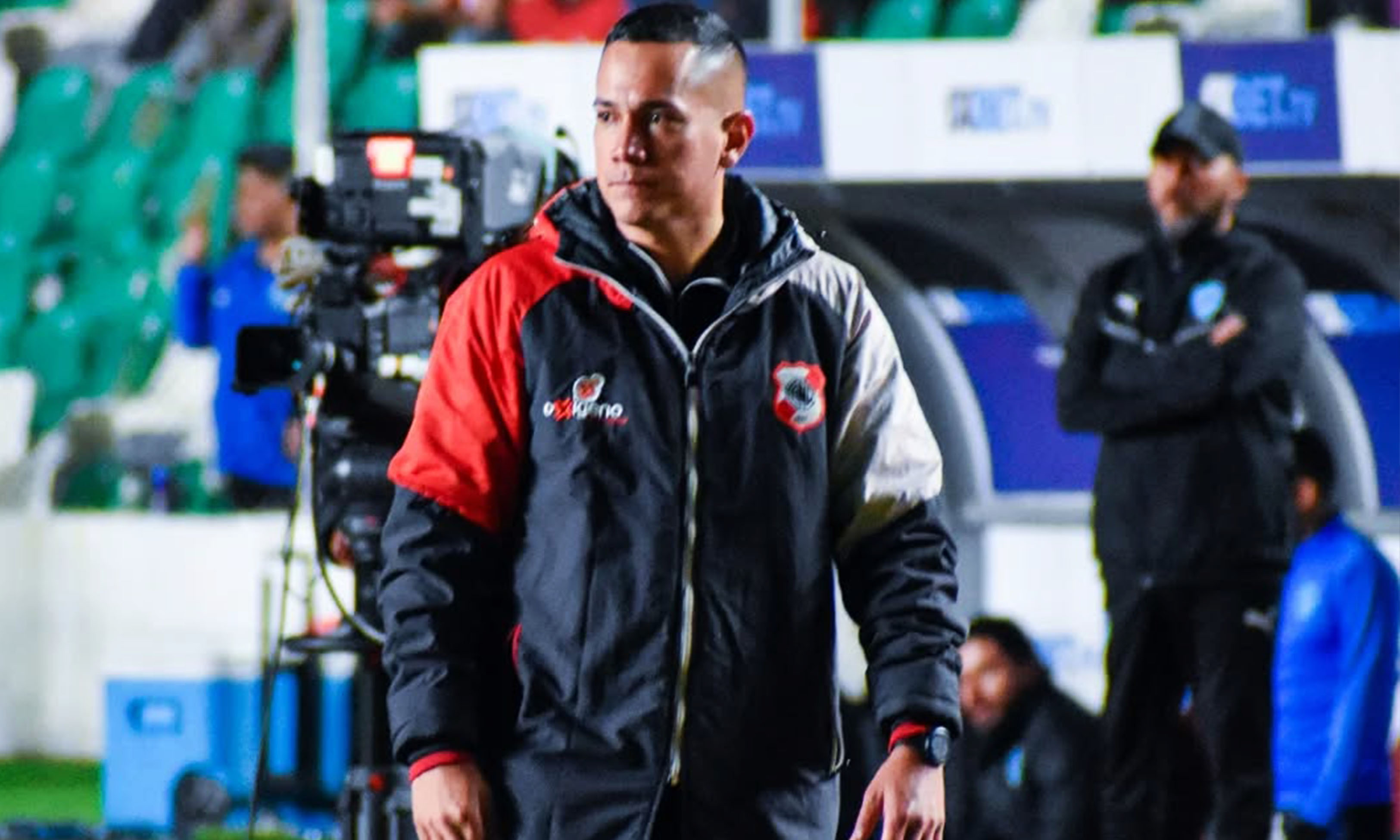 Égüez el técnico del año