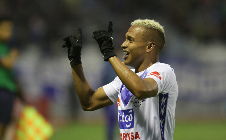 El domingo fútbol en Oruro