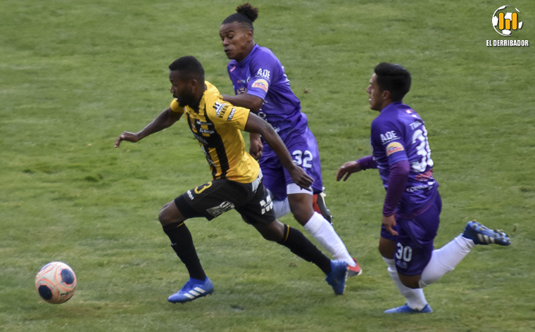 El puntero viste de Oro y Negro