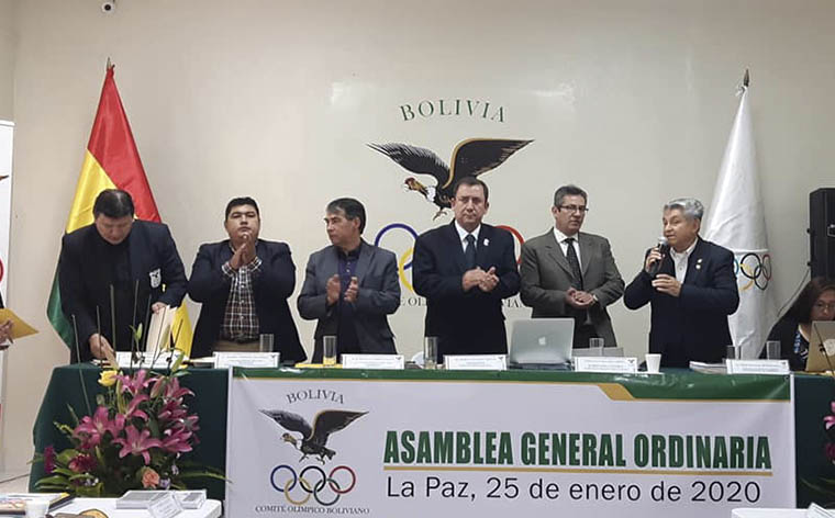 Esperan por la palabra oficial 