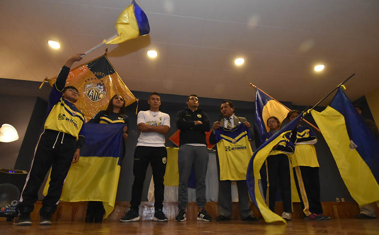 Fatic con todo para pasar