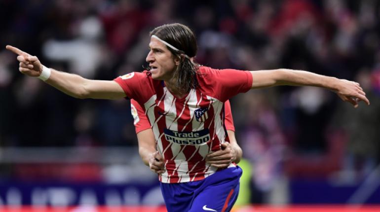 Filipe Luis, con fractura de peroné