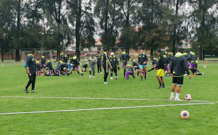 Fútbol entre cochabambinos