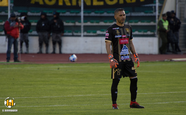 Garra, corazón y huevo