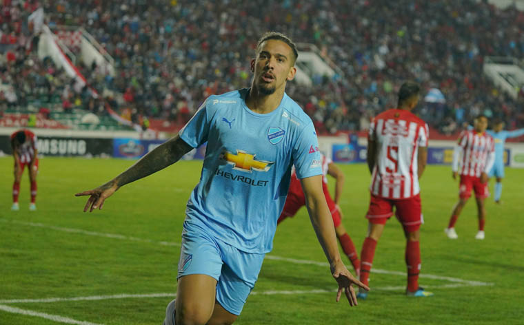 Goleada en la capital