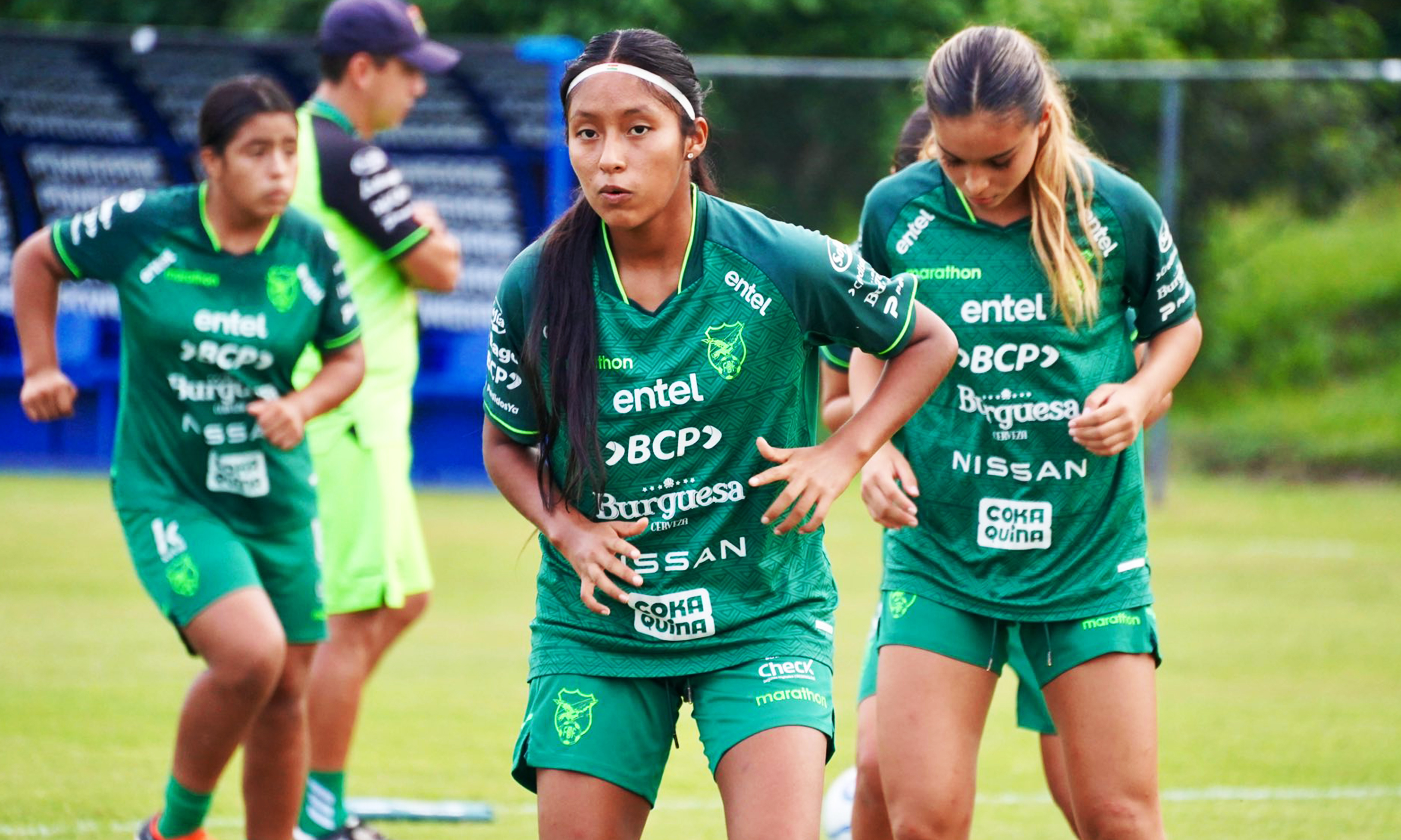 Hay crisis en el fútbol femenino boliviano