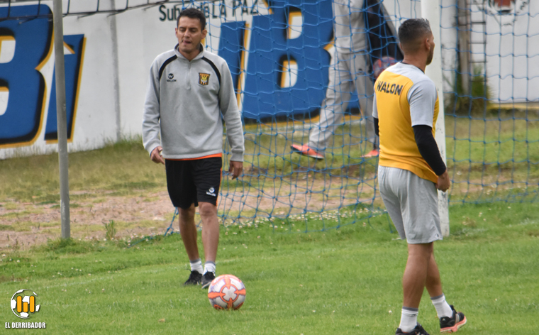 Jhasmani Campos ya está recuperado