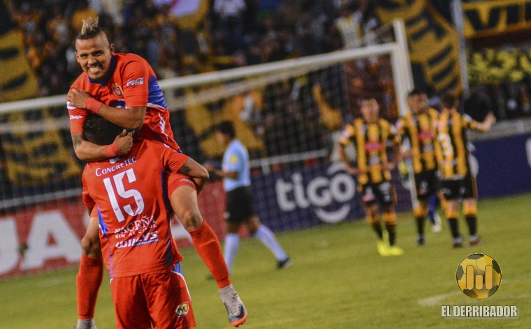 La U reaccionó