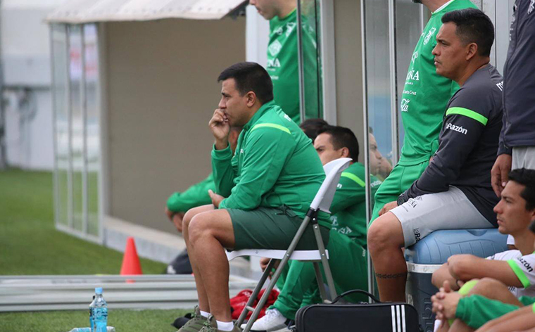 Los dos equipos de Farías