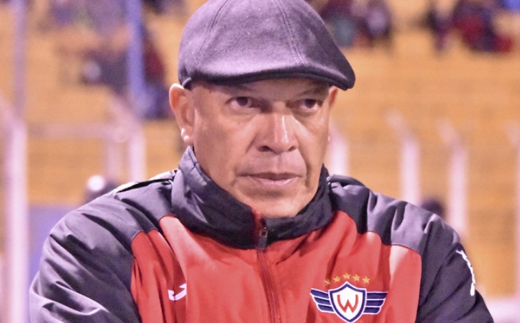 Mosquera tiene equipo