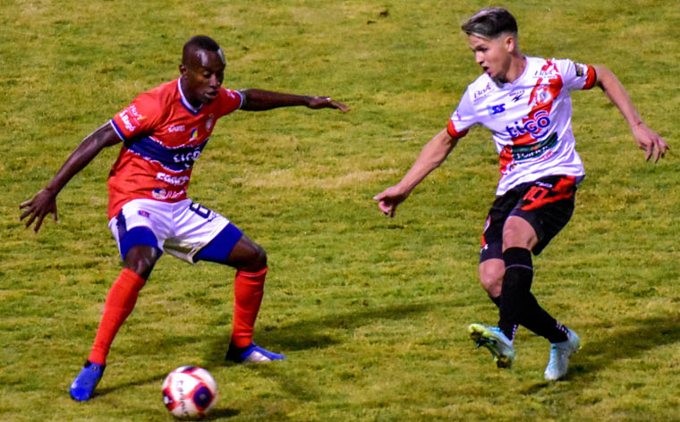 Nacional Potosí vuelve a tropezar
