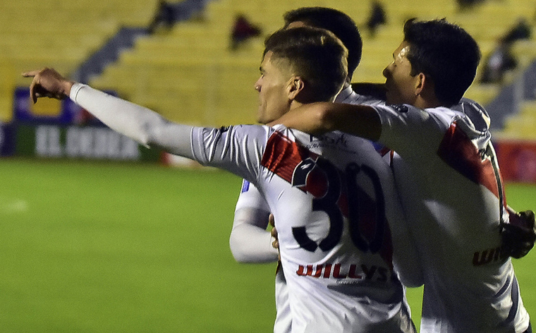 Nacional trabaja para seguir puntero