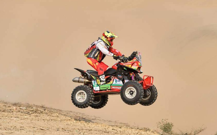 Nosiglia sube en quads