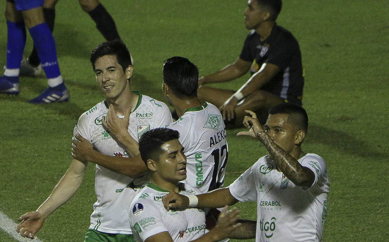 Oriente Petrolero triunfó