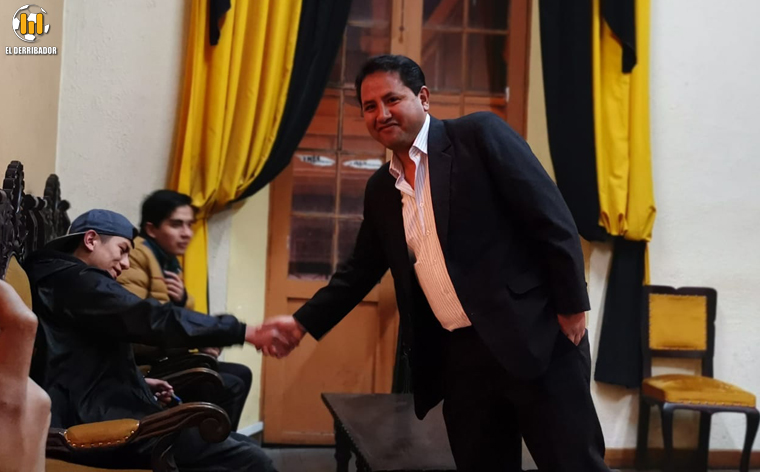 Podrían pedirle que Henry vuelva