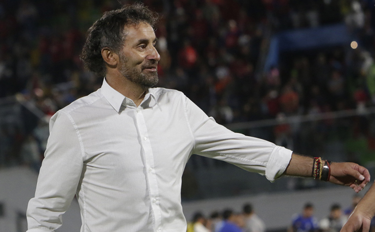 Ponce dice que se va del Santo