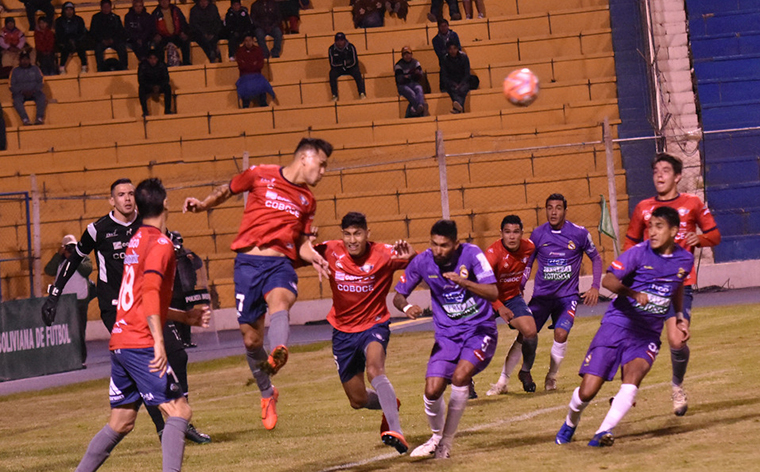 Real en caída libre