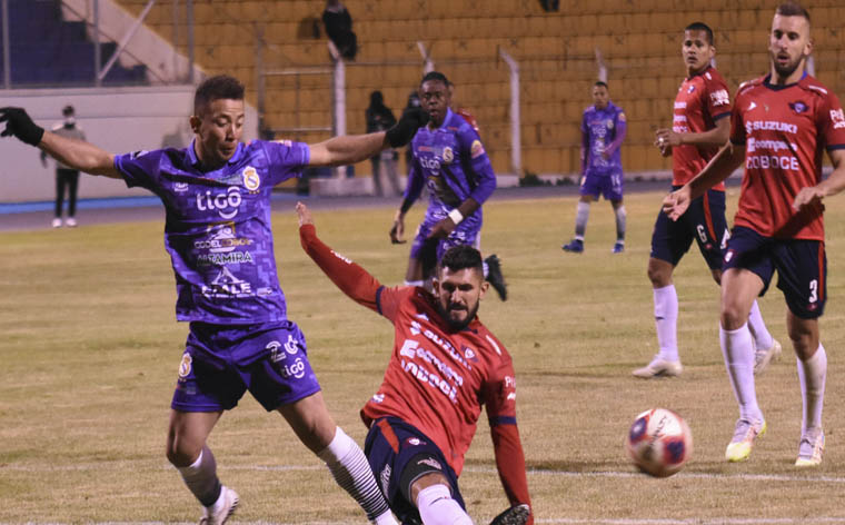 Real Potosí dejó escapar puntos