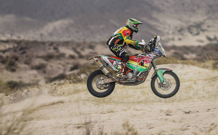 Salvatierra a su noveno Dakar