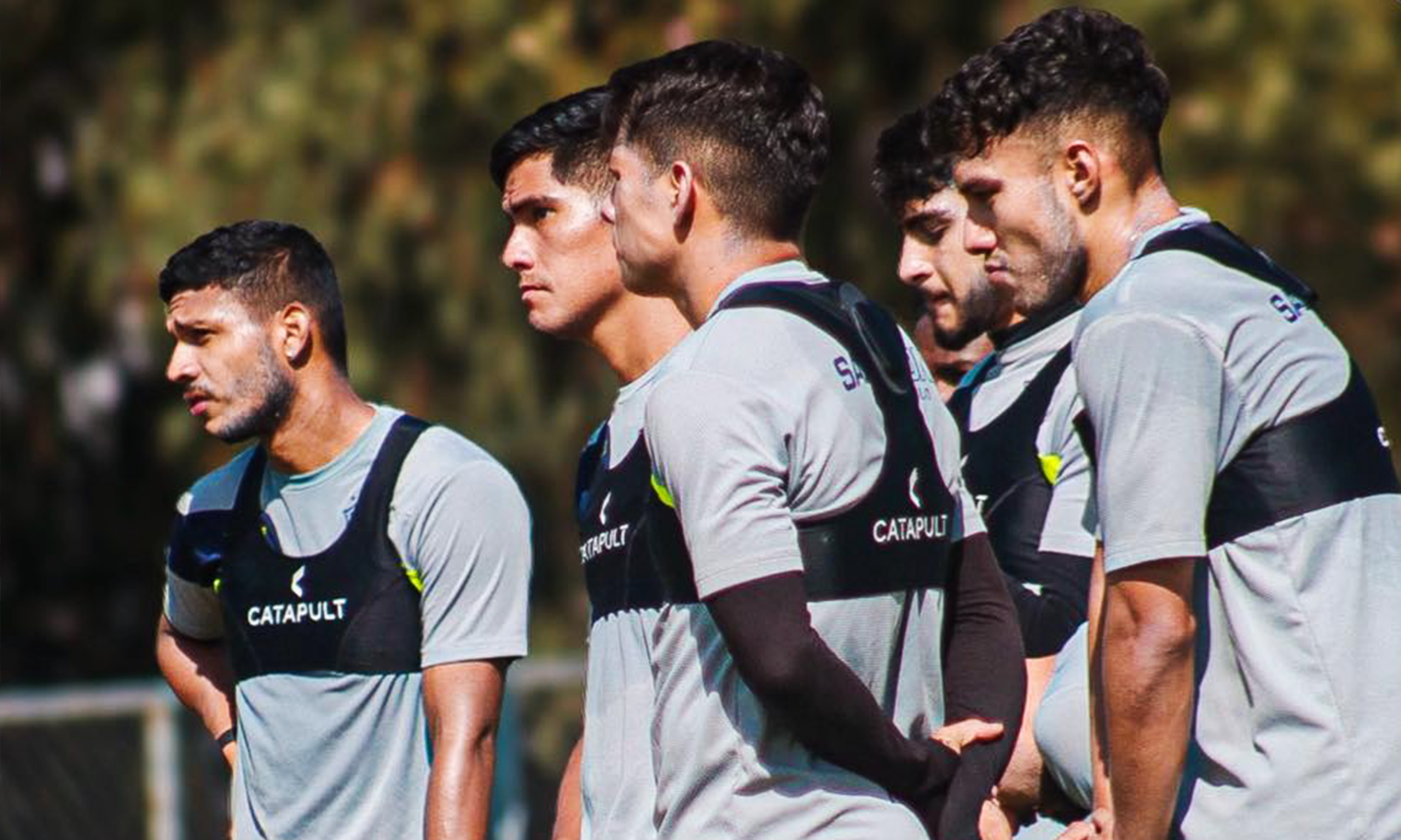 San Antonio espera por Vélez este miércoles