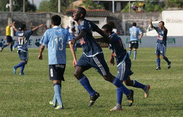 Sport Boys golea a Bolívar y alcanza la punta del torneo