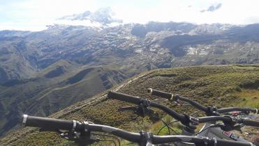 10 Delegaciones en la prueba de ciclismo internacional jach´a avalancha