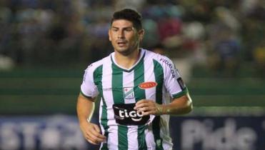 Almirón permanecerá en Oriente 