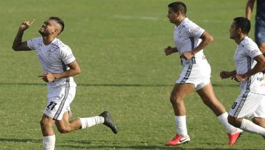 Anotan su primera victoria