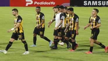 Aurora derrotó a The Strongest 