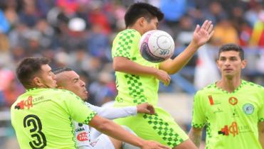 Aviles arranca de local