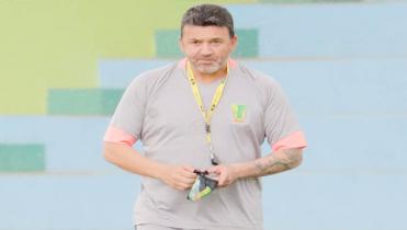 Baldivieso ensaya su esquema