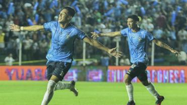 Blooming gana el clásico cruceño