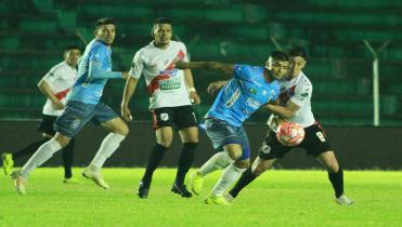 Blooming y Nacional se ven en el Tahuichi