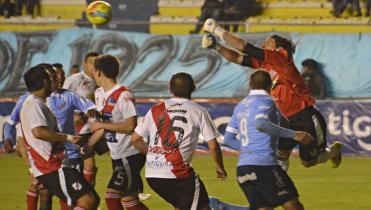 Bolívar apabulló a Nacional
