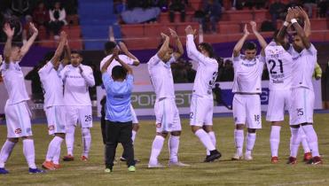 Bolívar contra los árbitros